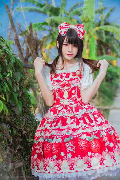 [性感妹子桜桃喵写真]ID0047.草莓（桜桃喵）--性感提示：极其罕见裤衩中间动人肉感十足丰臀神魂颠倒敏感地带皮裤张开腿妖艳非常细腻风花雪月火热饱满